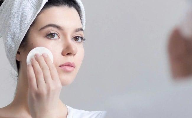 Cách dùng toner pad cân bằng da
