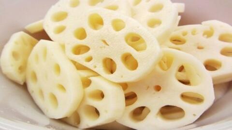 Củ sen giúp cải thiện tình trạng cho gan