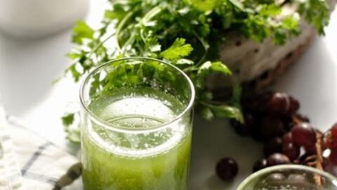 Cây ngải cứu - vị thuốc dân gian hữu hiệu