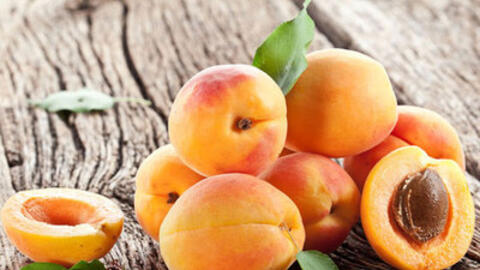 Một số bài thuốc chữa bệnh từ quả mơ