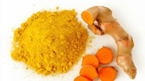 Làm đẹp và chữa bệnh dạ dày từ nghệ vàng